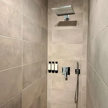 Voya Zenit-penthouse City Skyline W Concierge Apartment